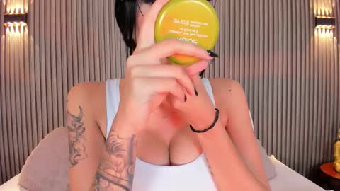 Caitlyn  online show from March 2026 11:38:01 AM