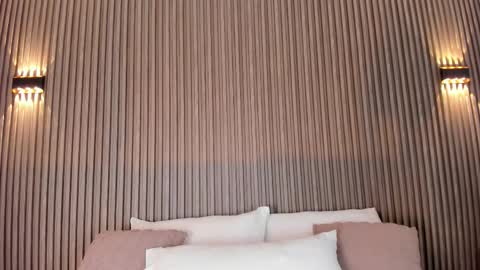 Caitlyn  online show from March 2026 11:48:02 AM