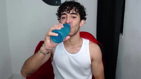 Snapshot of caius_fox chatting on February 2026 11:16:01 AM caius online show from February 2026 11:16:01 AM