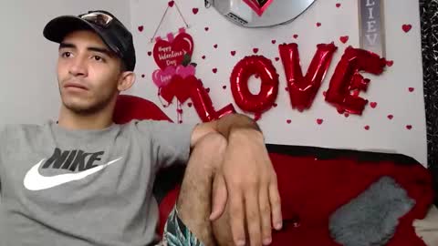 Snapshot of caius_fox chatting on February 2026 11:10:01 AM caius online show from February 2026 11:10:01 AM