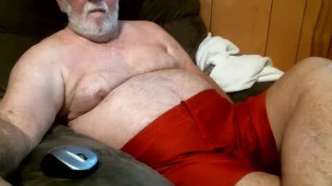 Snapshot of cajungrey75 chatting on December 2024 01:40:01 PM cajungrey online show from December 2024 01:40:01 PM