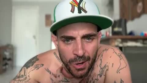 Snapshot of californiabrazilian chatting on April 2026 11:40:01 AM CaliforniaBrazilian online show from April 2026 11:40:01 AM