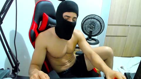 calihotcaliente27 online show from December 2024 06:33:01 AM