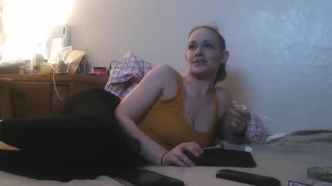 Snapshot of caliibaddie chatting on March 2025 08:57:01 AM caliibaddie online show from March 2025 08:57:01 AM