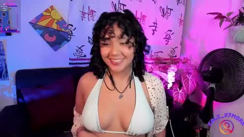 Snapshot of caliope_moreauu chatting on January 2025 02:57:01 AM Caliope Moreau online show from January 2025 02:57:01 AM