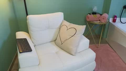 Snapshot of calipso_parisi chatting on March 2026 01:44:01 PM Calipso Parisi online show from March 2026 01:44:01 PM