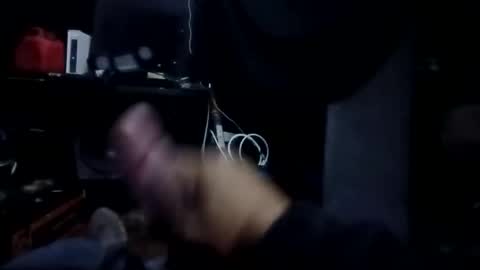 Snapshot of calisguitar chatting on December 2025 11:41:02 AM Calisguitar online show from December 2025 11:41:02 AM