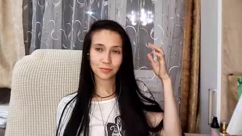 Snapshot of calistasulkowski chatting on September 2025 03:16:02 PM Lucy online show from September 2025 03:16:02 PM