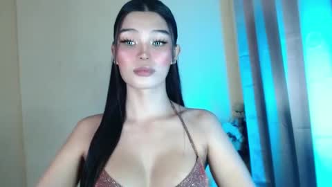 Snapshot of call_me__anna chatting on December 2024 12:52:01 AM Anna online show from December 2024 12:52:01 AM
