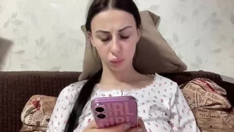 Anna online show from December 2025 10:57:02 AM