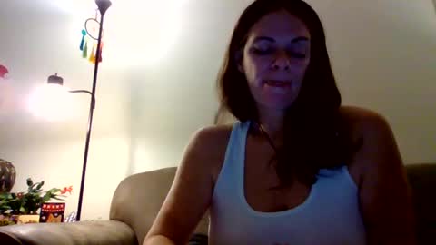 Snapshot of calli_girl420 chatting on December 2024 05:04:01 AM Calli online show from December 2024 05:04:01 AM