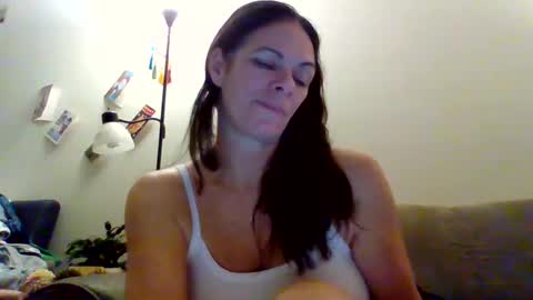 Snapshot of calli_girl420 chatting on December 2024 06:39:01 AM Calli online show from December 2024 06:39:01 AM