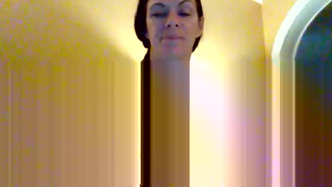 Snapshot of calli_girl420 chatting on March 2026 04:18:02 AM Calli online show from March 2026 04:18:02 AM