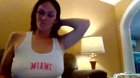 Snapshot of calli_girl420 chatting on April 2026 02:33:02 AM Calli online show from April 2026 02:33:02 AM