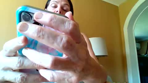 Snapshot of calli_girl420 chatting on April 2026 07:08:01 PM Calli online show from April 2026 07:08:01 PM