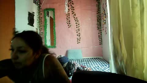 paula online show from May 2026 10:04:02 PM