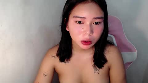 Snapshot of callme_remaxxx7 chatting on November 2025 02:00:01 AM Rema online show from November 2025 02:00:01 AM