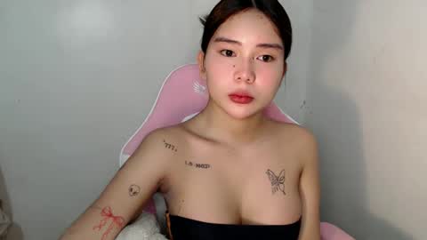 Snapshot of callme_remaxxx7 chatting on March 2026 05:23:02 PM Rema online show from March 2026 05:23:02 PM