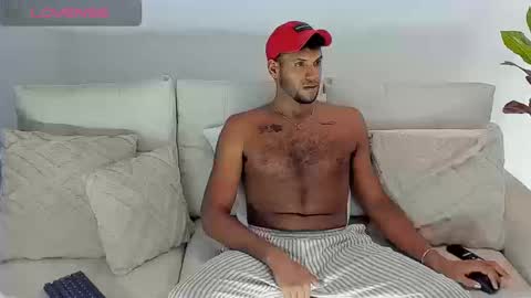 Snapshot of callmeby_lebron chatting on September 2025 04:12:01 PM LeBron online show from September 2025 04:12:01 PM