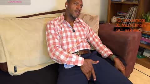 Snapshot of callmeelmore chatting on March 2026 04:29:02 AM My name is Robert Dont be shysay hi I love to chat. For requests or dirty talk please use tips online show from March 2026 04:29:02 AM