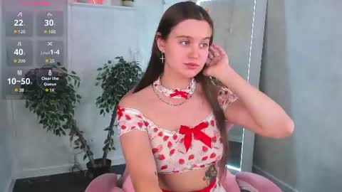 Snapshot of calm_sign chatting on June 2026 12:37:01 AM Renesmy online show from June 2026 12:37:01 AM