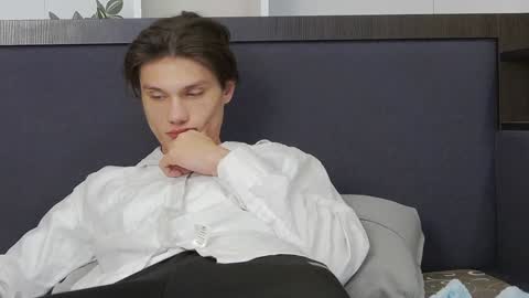 Calvin online show from January 2025 12:16:02 AM