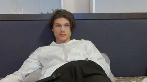 Calvin online show from January 2025 09:31:01 PM