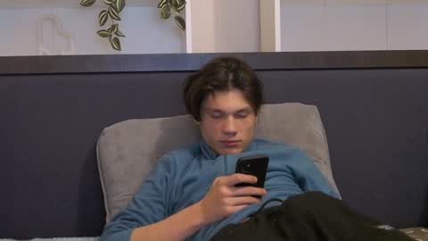 Calvin online show from January 2025 10:43:02 PM