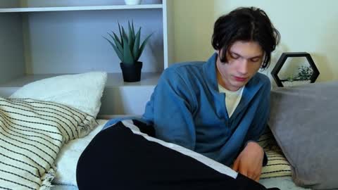 Calvin online show from January 2025 06:02:02 AM