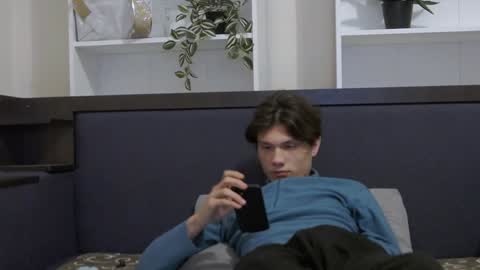 Calvin online show from January 2025 04:59:01 AM