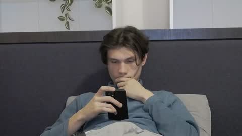 Calvin online show from January 2025 07:20:01 PM