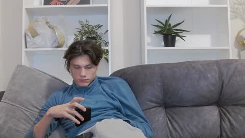 Calvin online show from January 2025 01:54:01 AM