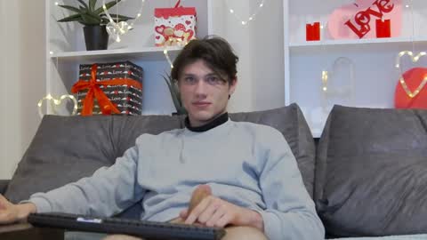 Calvin online show from February 2025 07:40:02 PM