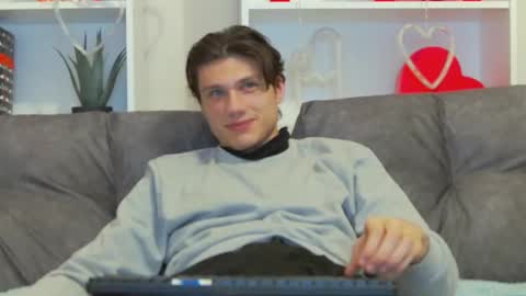 Calvin online show from February 2025 08:40:01 PM