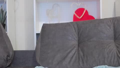 Calvin online show from February 2025 05:30:01 AM