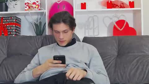 Calvin online show from February 2025 08:54:01 PM