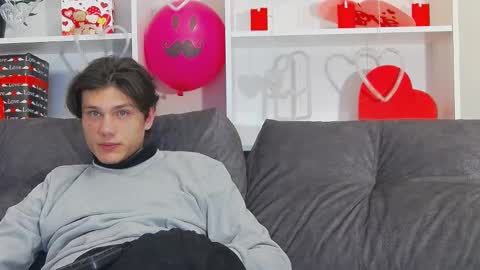 Calvin online show from February 2025 11:58:02 PM