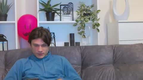 Calvin online show from February 2025 07:47:02 PM