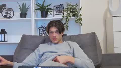 Calvin online show from February 2025 10:53:02 PM