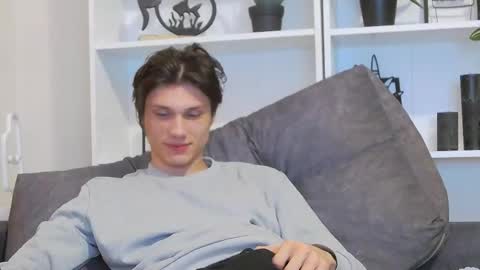 Calvin online show from February 2025 08:18:01 PM