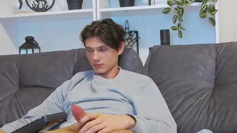 Calvin online show from March 2025 08:21:01 PM