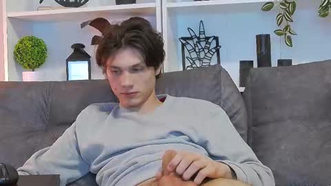 Calvin online show from March 2025 08:09:02 PM