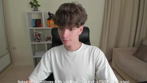Snapshot of calvin_loves_you chatting on September 2025 06:08:02 PM Hey I am Calvin online show from September 2025 06:08:02 PM