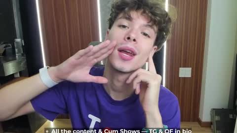 Hey I am Calvin  online show from April 2026 05:15:01 PM