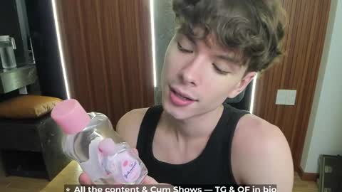 Hey I am Calvin  online show from April 2026 05:10:02 PM