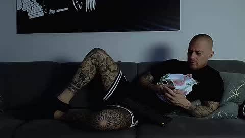 Calvin  online show from October 2025 03:30:01 PM