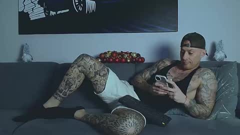 Calvin  online show from December 2025 12:52:02 AM