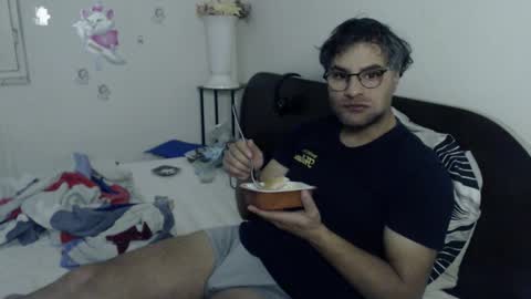 Calvinjohnlad online show from November 2025 05:13:02 PM