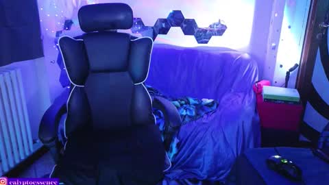 Snapshot of calyptoessence chatting on September 2025 09:27:01 PM Calypto Essence online show from September 2025 09:27:01 PM