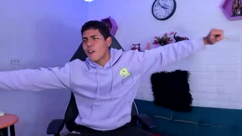 Snapshot of cam_xman chatting on November 2025 04:23:02 AM cam_xman online show from November 2025 04:23:02 AM